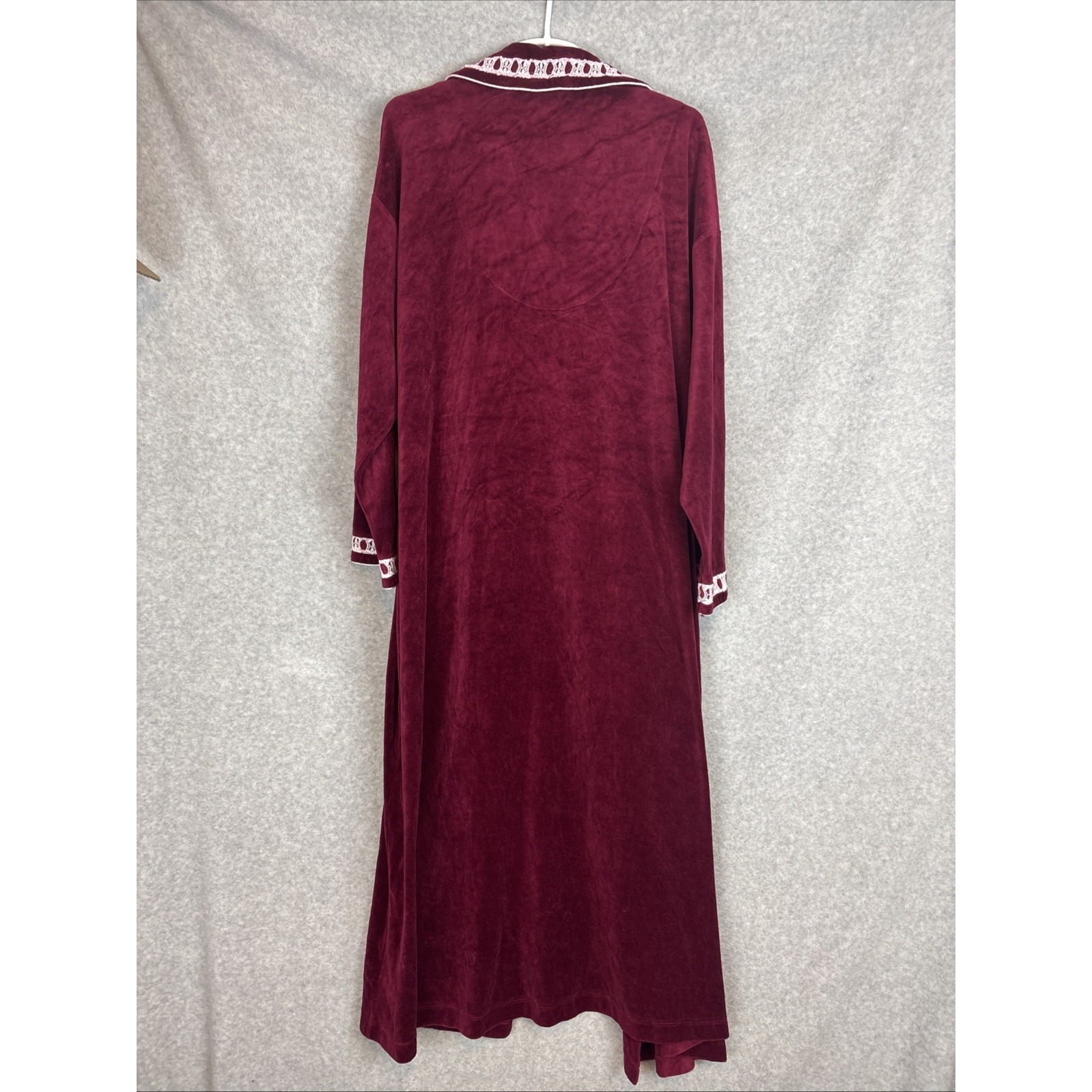 Vintage Eileen West Longline Robe Bathrobe Size M Maroon Velour Lace Trim — image 3 of 8
